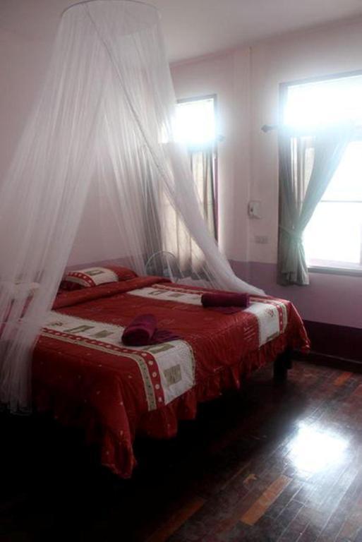 Kikie'S House Hostel Τσιάνγκ Μάι Δωμάτιο φωτογραφία
