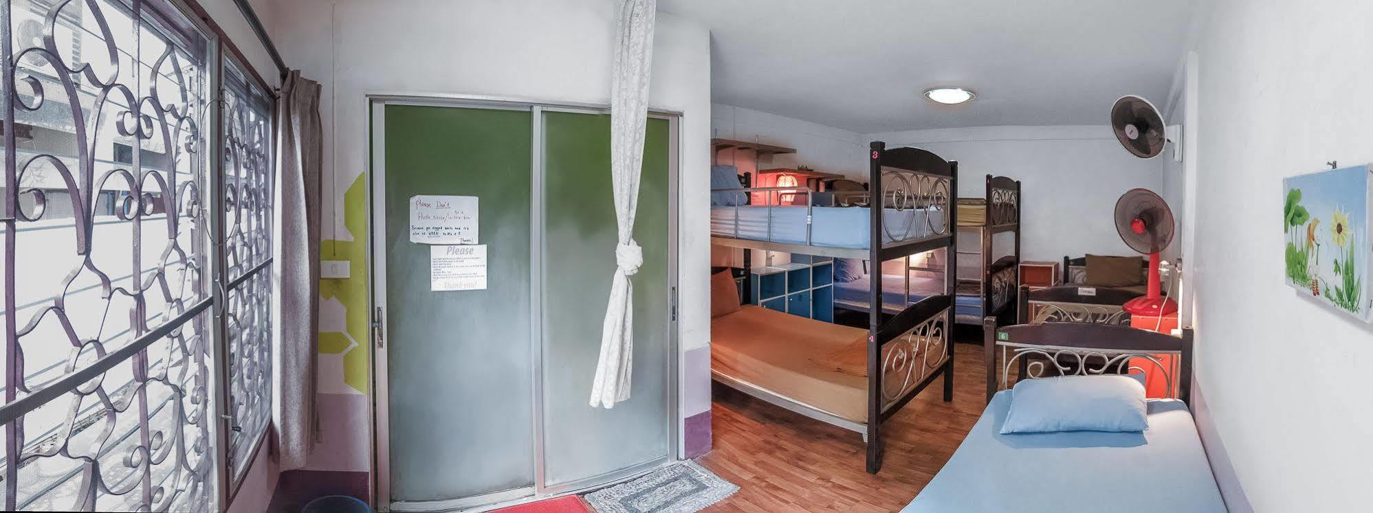 Kikie'S House Hostel Τσιάνγκ Μάι Εξωτερικό φωτογραφία